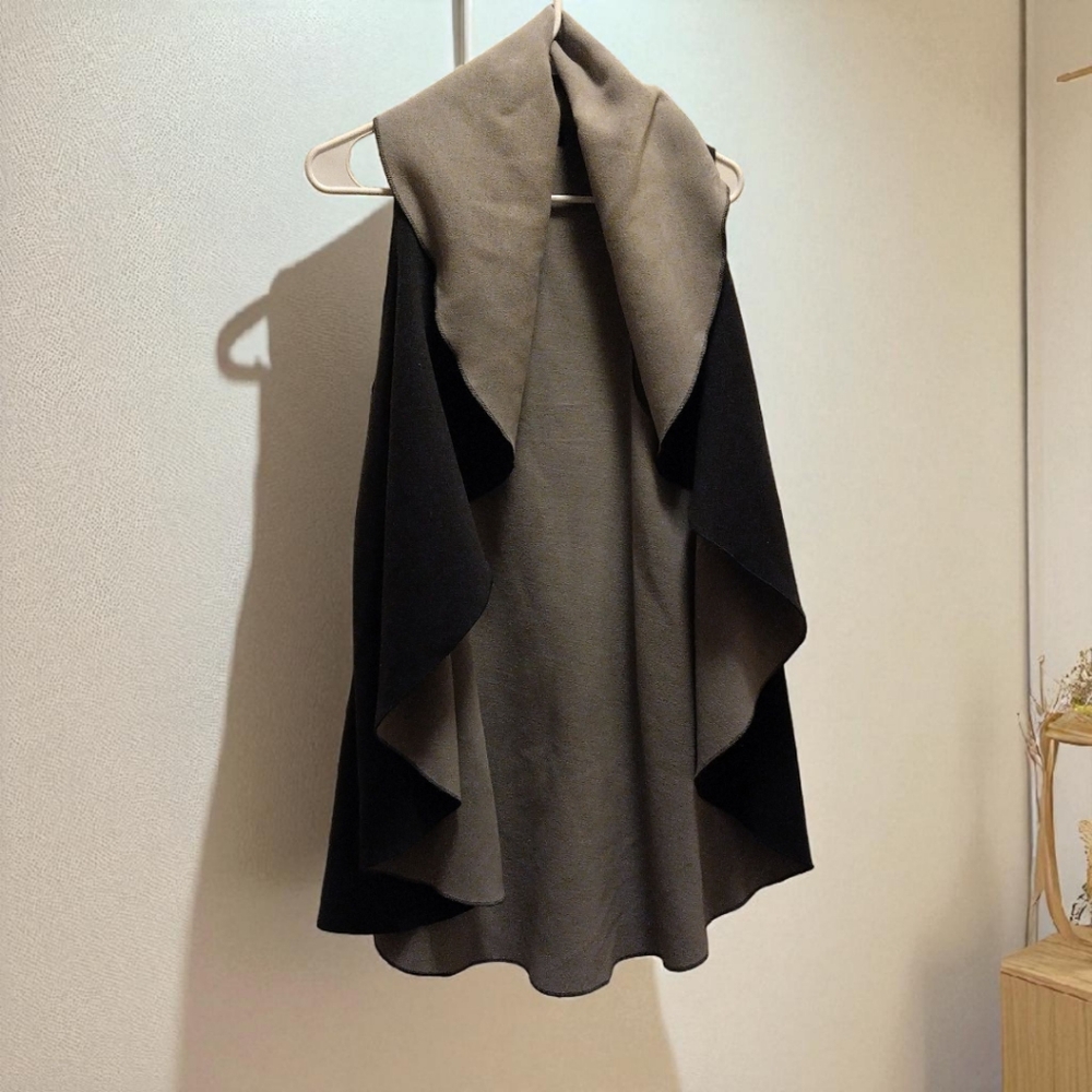 nOir Jewelry Gray Shawl